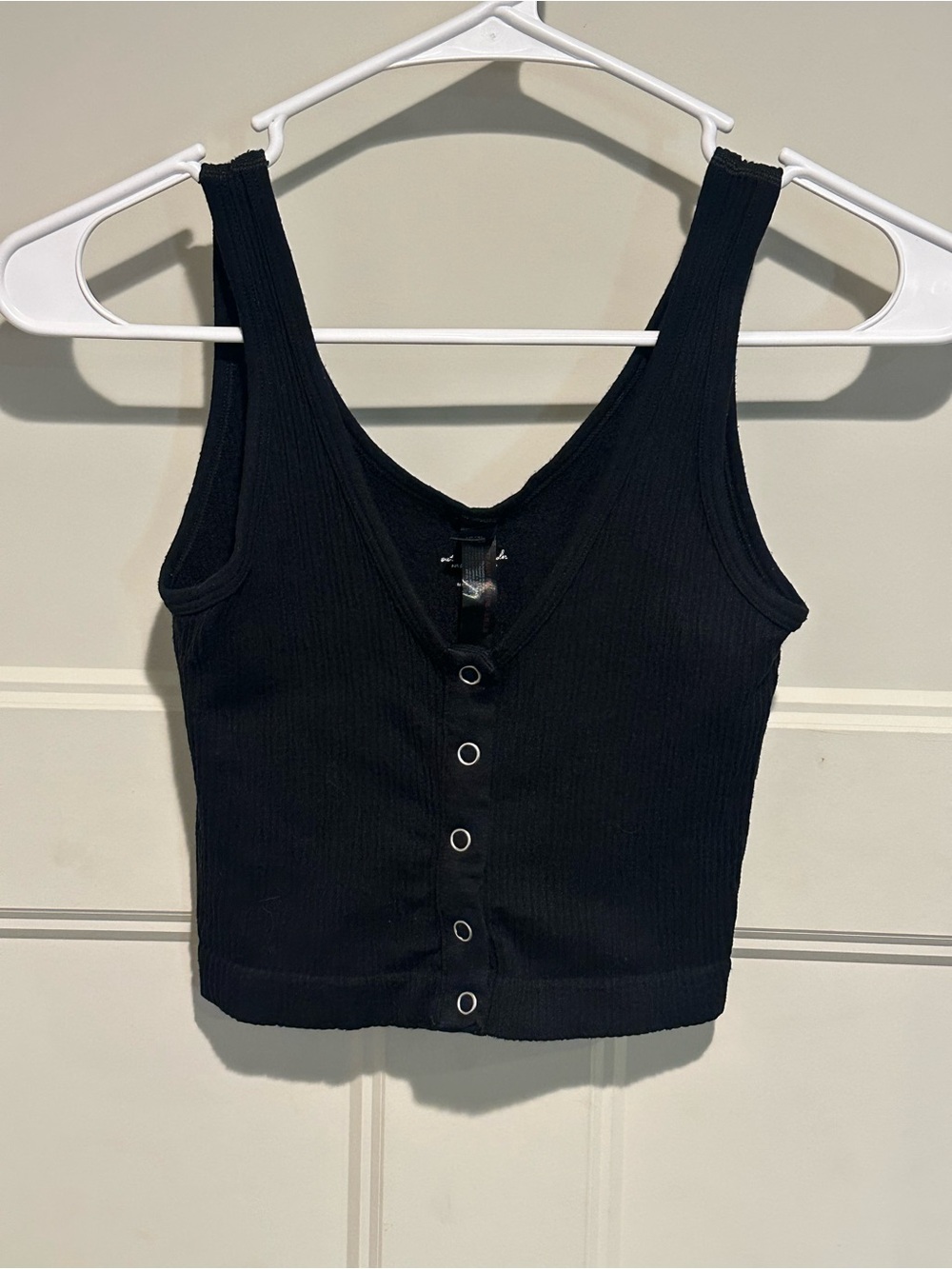 Urban Outfitters Out From Under Black Ribbed Button-Front Cropped Tank - M/L